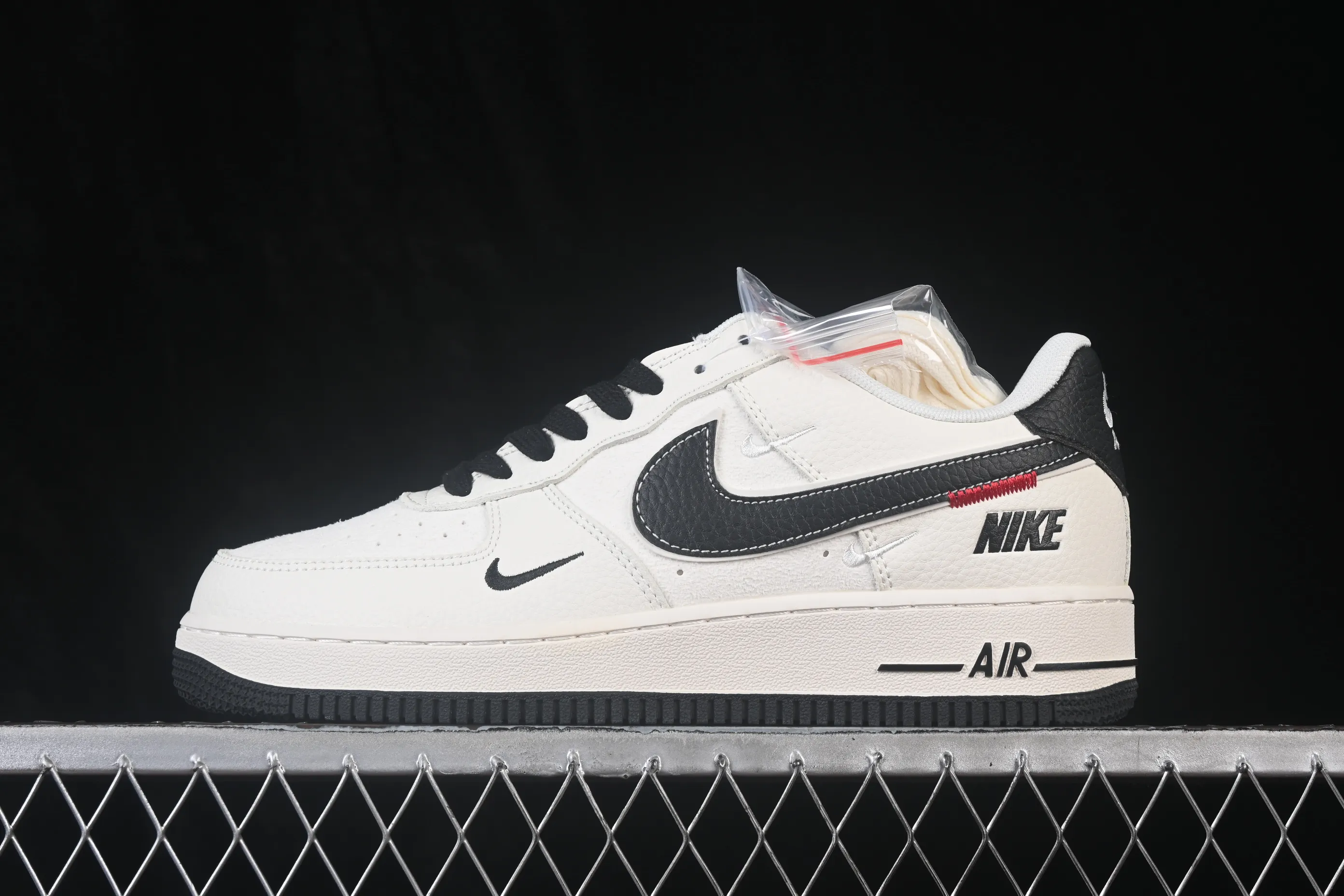 All categories Nk Air Force 1 Air Force series Nk Air Force 1 Low Air Force low-top Nike Air Force 1'07 Low joint model Air Force 1 low-top casual sneakers DN9688-101